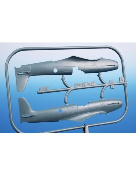 Seafire FR MK.47 ‘The Last Royal Navy Propeller Fighter’, 1/72 - Sp...
