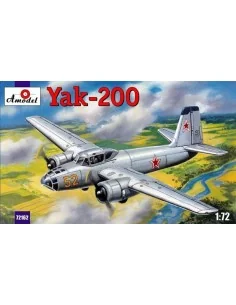 Yak-200 Soviet trainer aircraft, 1/72 - Amodel AMO72162