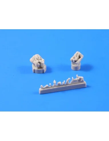 WWII German pilots at rest (2 fig), 1/72 - CMK 129-F72229