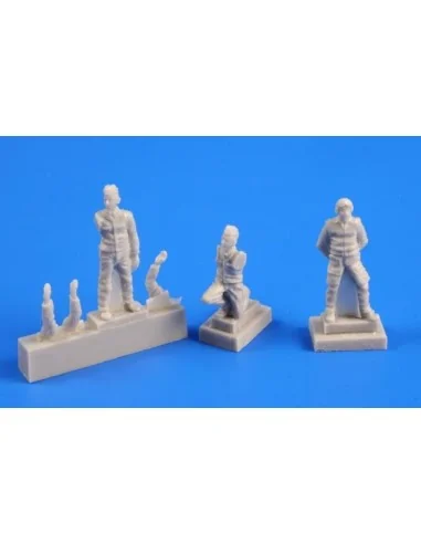 Czechoslovak pilot (1 fig)and mechanic 2, 1/72 - CMK 129-F72247