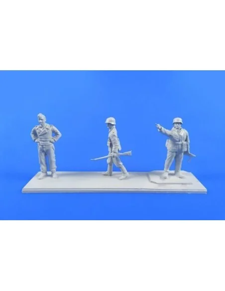 [NO_DESC] German WWII Wehrmacht Soldiers 1944, 1/72 - CMK 129-F72307