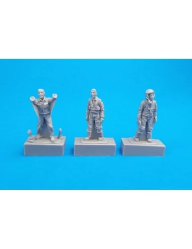 Two French Pilots and a Mechanic, 1/72 - CMK 129-F72308