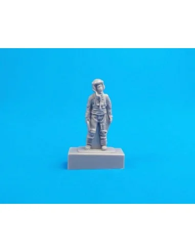Two French Pilots and a Mechanic, 1/72 - CMK 129-F72308