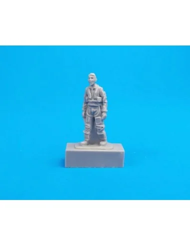 Two French Pilots and a Mechanic, 1/72 - CMK 129-F72308