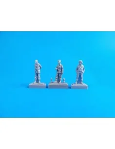 Barracuda Crew Members-Standing (3 fig.), 1/72 - CMK 129-F72326