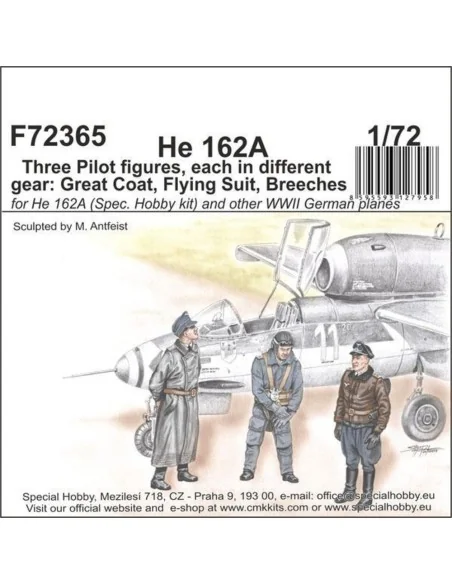 He 162-Three Pilot figures, each i.different gear:Great Coat, Flyin...