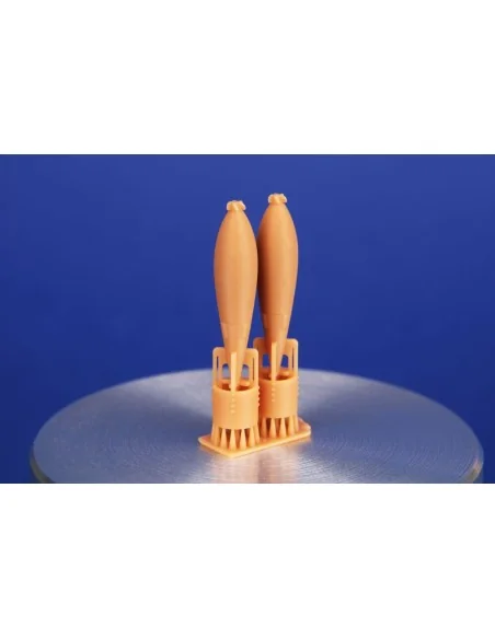 British WWII GP 250lb bomb (2pcs.), 1/72 - CMK 129-P72029