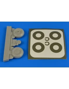 Bucker Bu 131 wheels & paint masks transverse tread with disc cover...