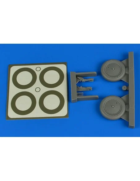 I-16 wheels & paint masks for ICM/HAS/REV, 1/32 - Aires 2236