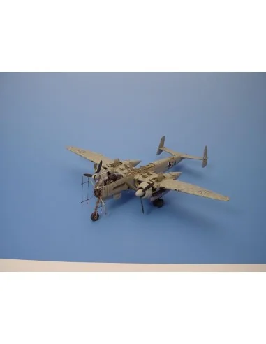 Heinkel He-219 A-7 UHU Super Detailset, 111 Resinteile, 98 Fotoätzt...