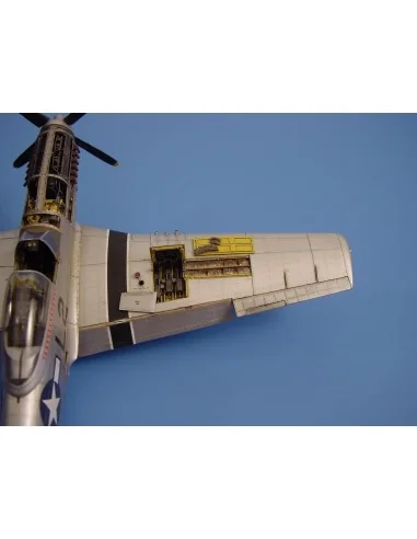 P-51D Mustang Waffenschächte mit Bewaffnung., 1/48 - Aires 4082