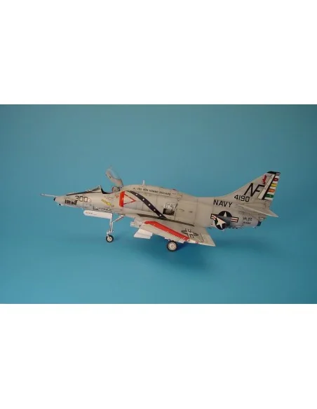 A-4E/F Skyhawk Cockpit Set, Fahrwerk schacht, Bremsklappen für Hase...