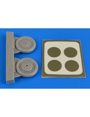 I-153 Chaika wheels & paint masks f.ICM, 1/48 - Aires 4692