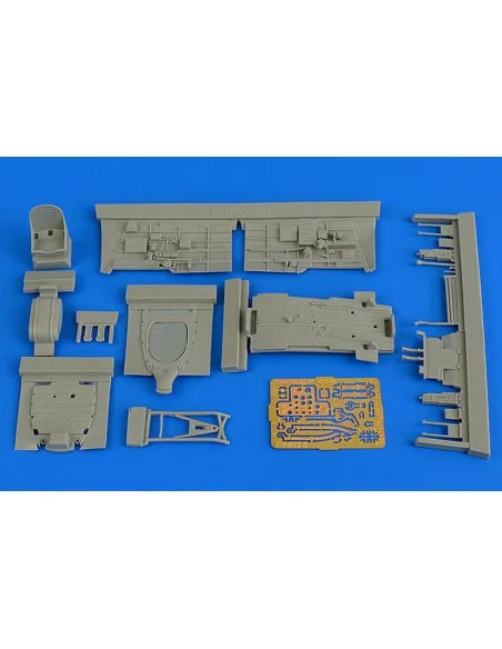 P-40B Warhawk cockpit set for Airfix, 1/48 - Aires 4728