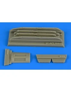 Su17M3/M4 Fitter K fully louded chaff/ flare dispensers f.HobbyBoss...