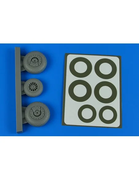 B-26K Invader wheels & paint masks - late - Diamond Pattern, 1/48 -...
