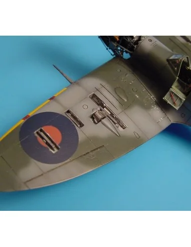Supermarine Spitfire Mk.Vb Waffenschächte, 1/72 - Aires 7102