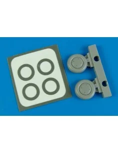 P-40B wheels & paint mask for Airfix, 1/72 - Aires 7277