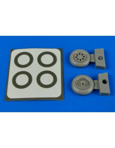[NO_DESC] F6F Hellcat wheels(typeB) & paint masks, 1/72 - Aires 7301