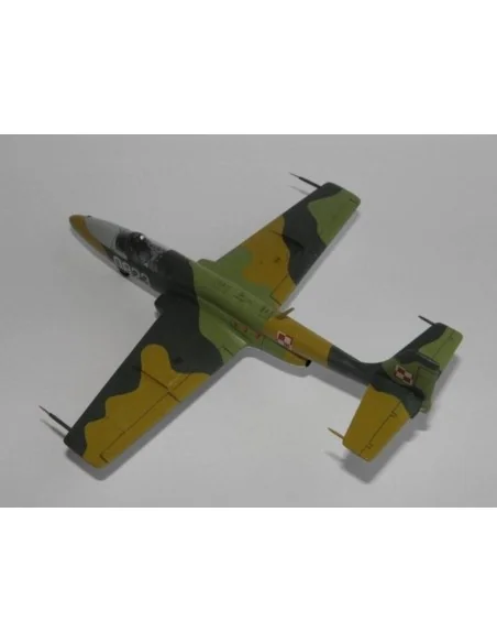[NO_DESC] TS-11 Iskra 200BR, 1/72 - Mistercraft C-21