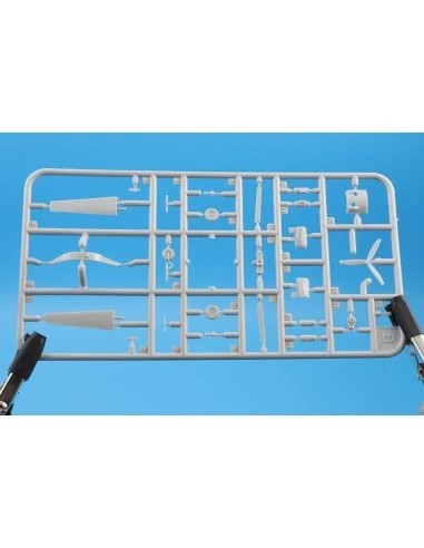 [NO_DESC] An-196 Liutyi deep-strike UAV (1/48), 1/48 - ModelSvit MS...