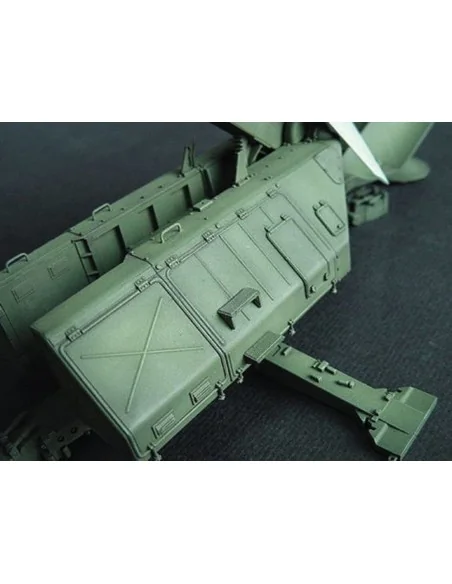 SA-2 Guideline Missile w/Launcher Cabin, 1/35 - Trumpeter 00206