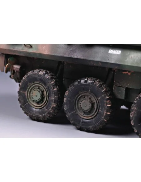USMC LAV-25 ''Piranha 2'', 1/35 - Trumpeter 00349