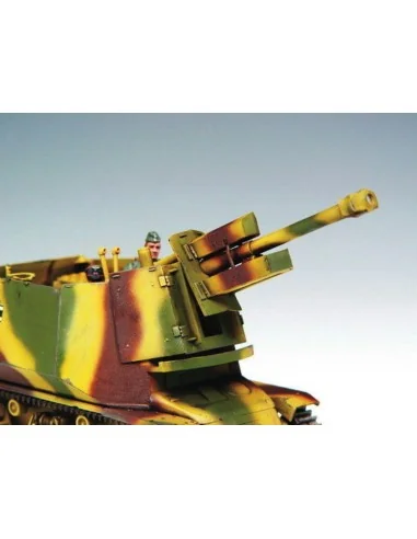 PzKpfw 39(H) 10, 5 cm LeFH18 (SFf) auf Geschützwagen, 1/35 - Trumpe...