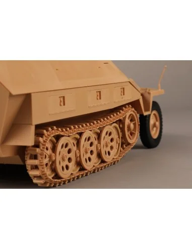 [NO_DESC] Sd.Kfz 251D, 1/16 - Trumpeter 00942