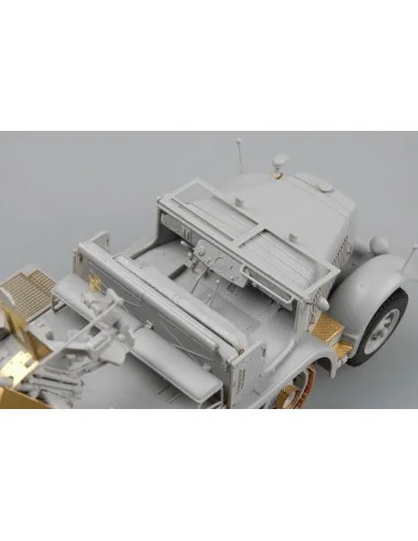2 cm Flakvierling 38 Selbstfahrlafette (Sd.Kfz.7/1 early version), ...