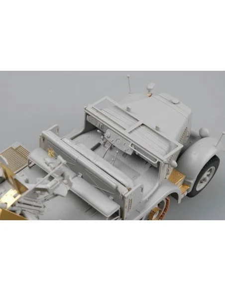 2 cm Flakvierling 38 Selbstfahrlafette (Sd.Kfz.7/1 early version), ...