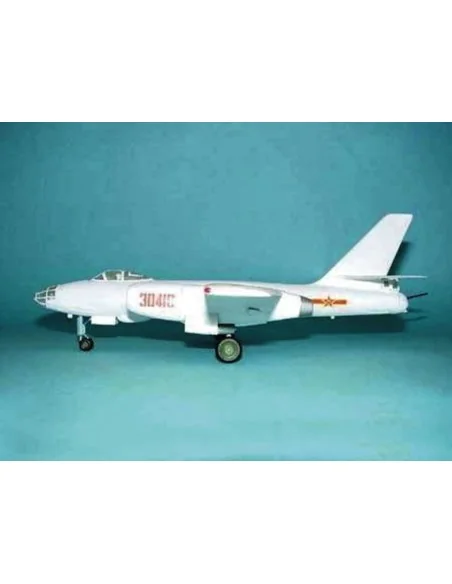 Harbin H-5 Bomber, 1/72 - Trumpeter 01603