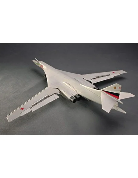 [NO_DESC] TU-160 Blackjack Bomber, 1/72 - Trumpeter 01620