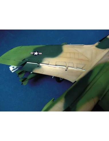 Republic F-105 D Thunderchief, 1/32 - Trumpeter 02201