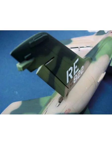 [NO_DESC] Republic F-105 D Thunderchief, 1/32 - Trumpeter 02201