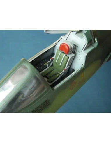 Republic F-105 D Thunderchief, 1/32 - Trumpeter 02201