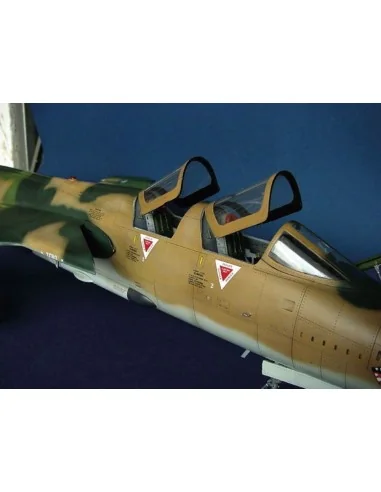 Republic F-105 G Wild Weasel, 1/32 - Trumpeter 02202