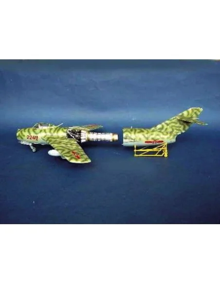 MiG-15 bis Fighter, 1/32 - Trumpeter 02204