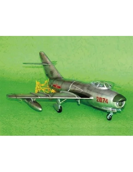 MiG-17 PF Fresco, 1/32 - Trumpeter 02206