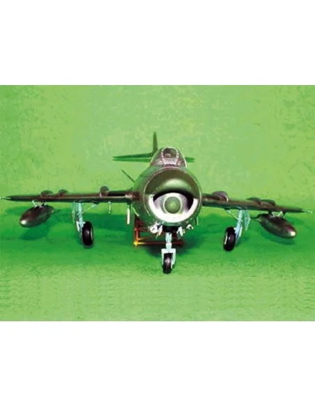 MiG-17 PF Fresco, 1/32 - Trumpeter 02206