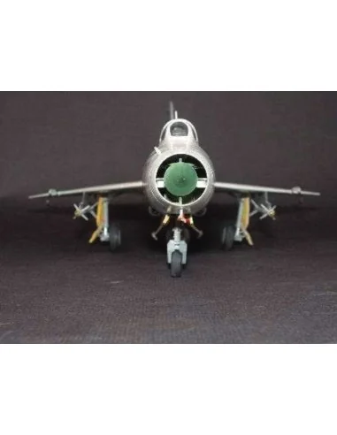 Shenyang F-7 II, 1/32 - Trumpeter 02216