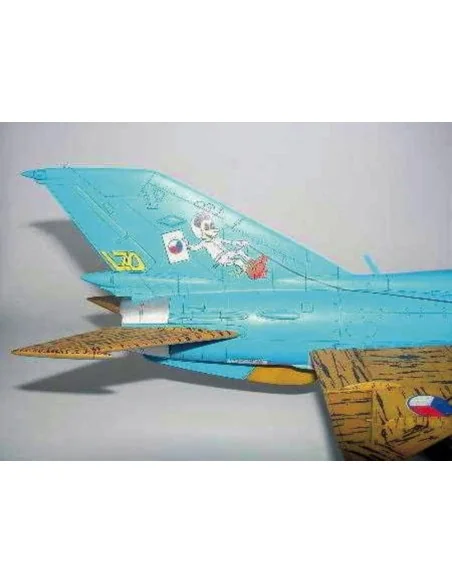 [NO_DESC] MiG-21 UM Test, 1/32 - Trumpeter 02219