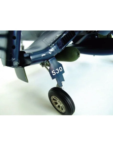 Vought F4U-1D Corsair, 1/32 - Trumpeter 02221