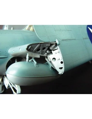 [NO_DESC] Grumman F4F-4 Wildcat, 1/32 - Trumpeter 02223