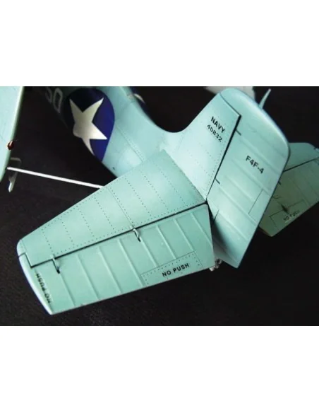 [NO_DESC] Grumman F4F-4 Wildcat, 1/32 - Trumpeter 02223