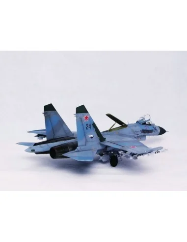 Sukhoi Su-27 Flanker B, 1/32 - Trumpeter 02224