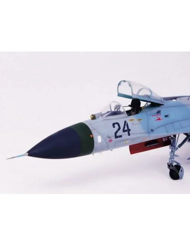 Sukhoi Su-27 Flanker B, 1/32 - Trumpeter 02224