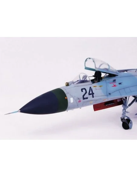 Sukhoi Su-27 Flanker B, 1/32 - Trumpeter 02224