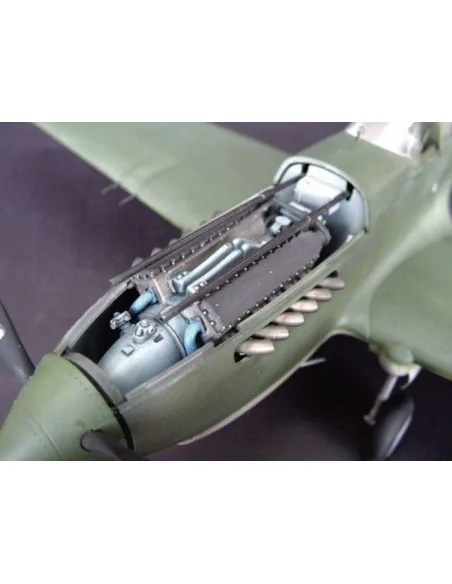 Curtiss P-40B Warhawk, 1/32 - Trumpeter 02228