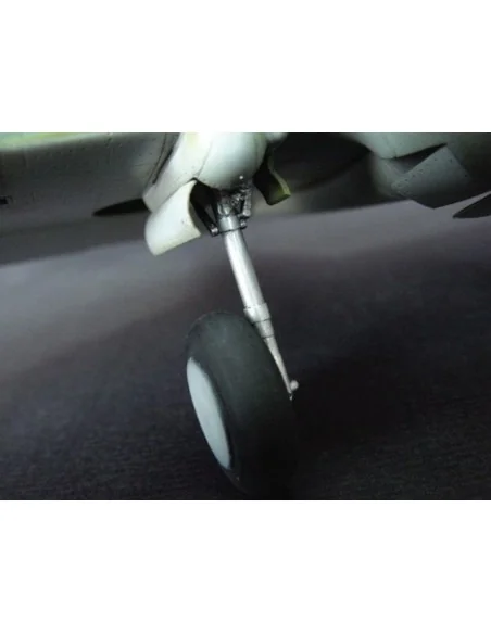 Curtiss P-40B Warhawk, 1/32 - Trumpeter 02228